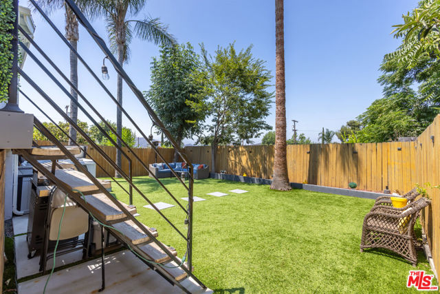 10315 Fairgrove Avenue, Tujunga CA: https://media.crmls.org/mediaz/12bafb2d-4cb0-4542-8960-e7e86f061b8b.jpg
