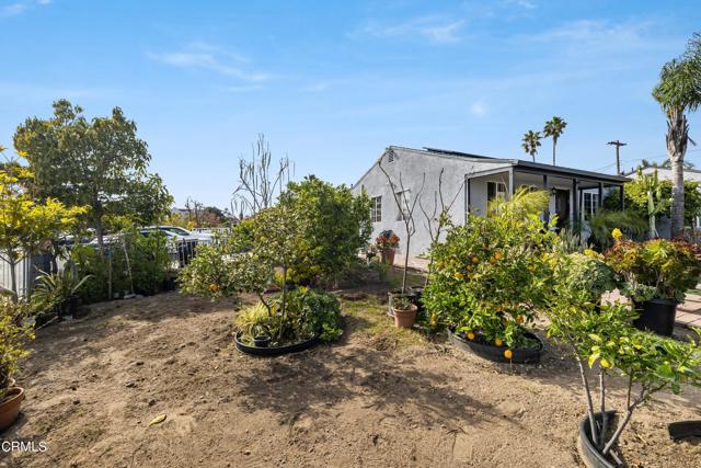 Detail Gallery Image 15 of 16 For 9901 Saticoy St, Burbank,  CA 91504 - 2 Beds | 1 Baths
