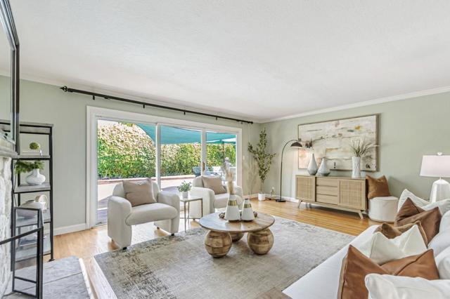 1402 Bedford Avenue, Sunnyvale CA: https://media.crmls.org/mediaz/12bda05b-f19c-4e0e-96f8-92e8571ab1ed.jpg