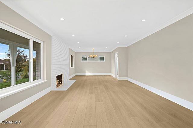 10_11946759_184500_184500-EM-110