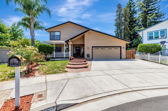 1298 Hersman Drive, Gilroy CA: https://media.crmls.org/mediaz/12be0b5d-d90d-401f-94de-fb638eb93eac.jpg