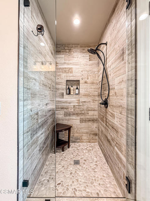 1832 Calle Salto, Thousand Oaks CA: https://media.crmls.org/mediaz/12be6070-81b4-466e-a7cf-999f96b6848a.jpg