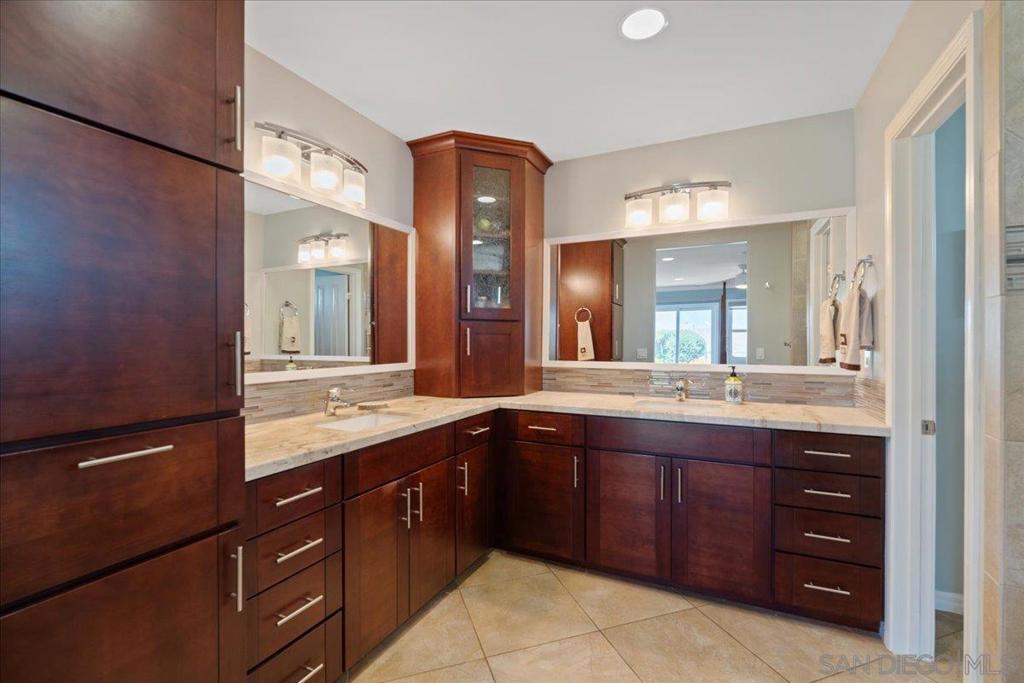 12578 Lomica Dr - photo 20
