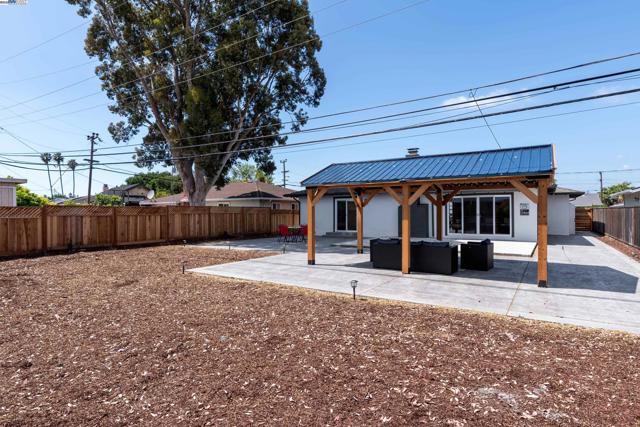 3742 Savannah Rd, Fremont CA: https://media.crmls.org/mediaz/12bf701c-e29e-4176-9f31-2a90313f1715.jpg