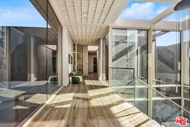 11824 Ellice Street, Malibu CA: https://media.crmls.org/mediaz/12c03028-93f0-4b59-a7d3-fe1fc92937d4.jpg