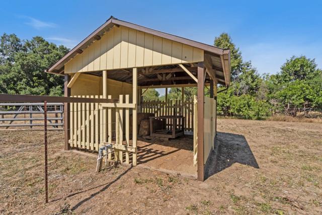 220 Holliday Drive, Hollister CA: https://media.crmls.org/mediaz/12c2f0f7-6c61-4b00-9bd3-d26011d45885.jpg