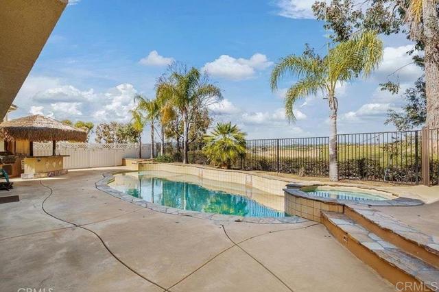 42944 Calle Reva, Temecula CA: https://media.crmls.org/mediaz/12c3aafc-aada-4b90-b90c-4392fc1bc908.jpg