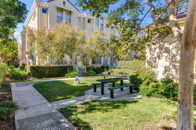 150 Holly Court, Mountain View CA: https://media.crmls.org/mediaz/12c4021c-2058-4188-aa4e-87791ed01b40.jpg