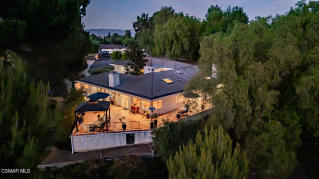 356 Laguna Terrace, Simi Valley CA: https://media.crmls.org/mediaz/12c52096-b85f-417d-b439-89e312d6b5e1.jpg