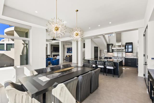 121 Via De La Valle, Del Mar CA: https://media.crmls.org/mediaz/12c620b6-c687-42a1-a658-95cb8ce8ba38.jpg