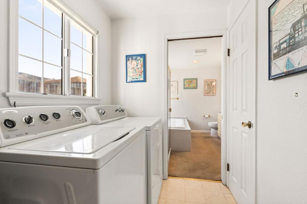 12C67568 6D8E 4F3C B41C E22A5Ee466C5 603 Edgemar Avenue, Pacifica, Ca 94044 &Lt;Span Style='BackgroundColor:transparent;Padding:0Px;'&Gt; &Lt;Small&Gt; &Lt;I&Gt; &Lt;/I&Gt; &Lt;/Small&Gt;&Lt;/Span&Gt;