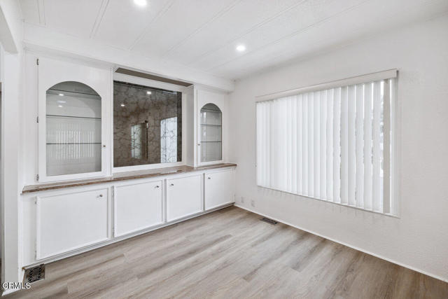 Detail Gallery Image 22 of 39 For 206 Browning Ave #206,  Ventura,  CA 93003 - 2 Beds | 1 Baths