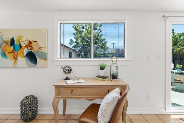 130 Parnell Street, Santa Cruz CA: https://media.crmls.org/mediaz/12c8ff53-3330-4cc9-91a0-02bfd19b7a77.jpg