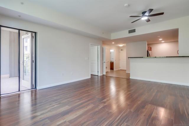 253 10Th Ave, San Diego CA: https://media.crmls.org/mediaz/12c9afc4-f6e8-4d14-a107-ef3fc0ee26c2.jpg
