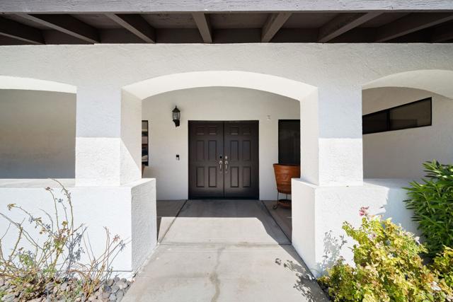 Image 6 of 51 For 74830 Waring Court