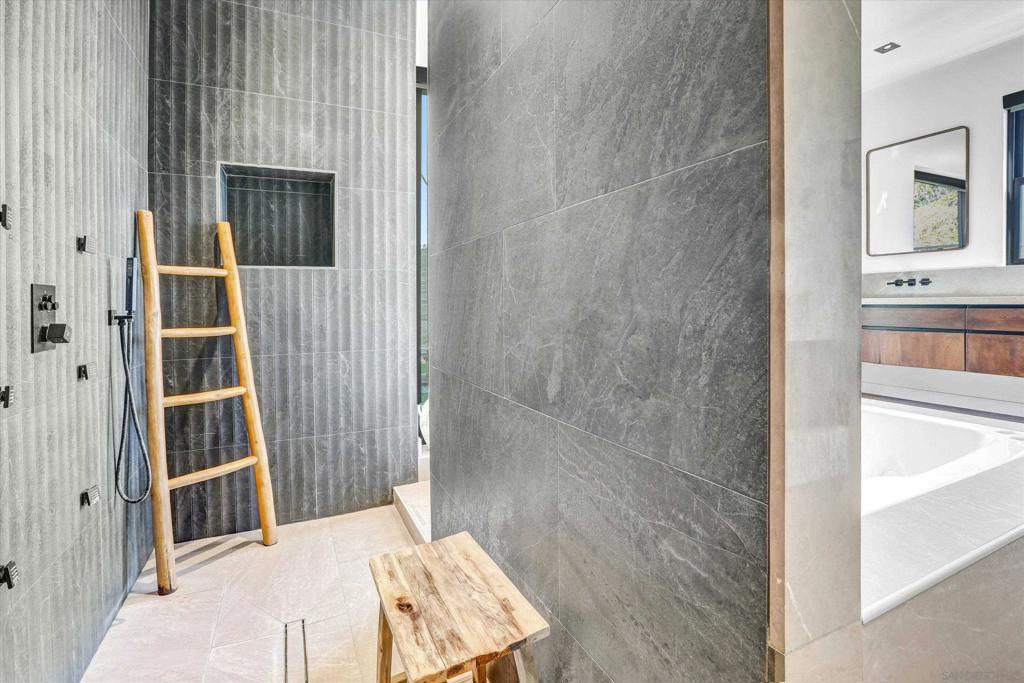 MLS #250022021SD img 59