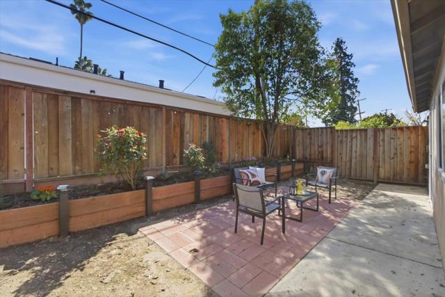 576 Mekler Drive, San Jose CA: https://media.crmls.org/mediaz/12cb8608-a097-4c89-bc9b-3ba9b29b7ef5.jpg