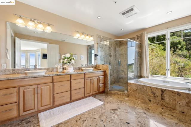 Image 31 of 60 For 1580 Regency Ct