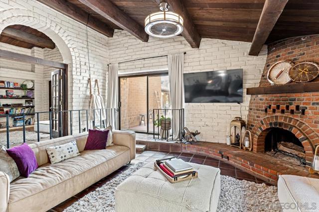 18940 Littlefield Lane, Valley Center CA: https://media.crmls.org/mediaz/12ccb00a-97be-4d43-8929-0533ef28959f.jpg