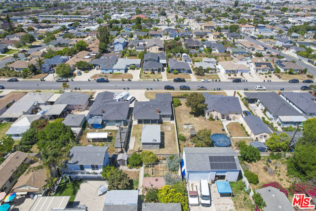 1930 W 153rd Street, Gardena CA: https://media.crmls.org/mediaz/12cd5913-fd64-4e5c-9412-3b1d22b12da7.jpg