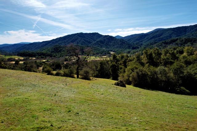 37 E Pronghorn Run, Carmel CA: https://media.crmls.org/mediaz/12cdd360-30ef-4ccb-b3e1-23dd4779c3b2.jpg