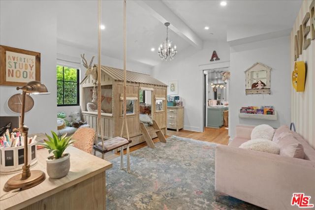 2835 Westbrook Avenue, Los Angeles CA: https://media.crmls.org/mediaz/12cdee22-ca63-4d0c-b6e0-5a7dc24b938a.jpg