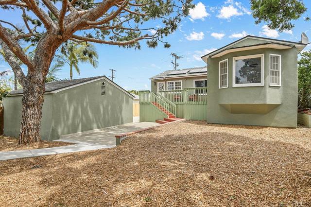 4055 Bernice Drive, San Diego CA: https://media.crmls.org/mediaz/12ce4a53-4324-424c-a542-40bbf934c22c.jpg