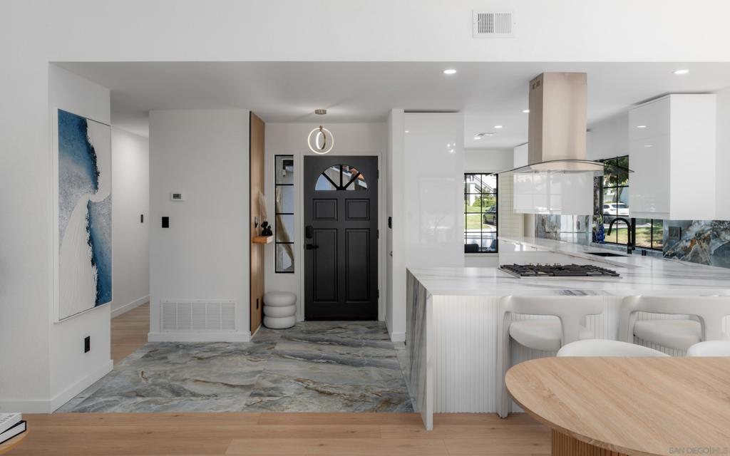 MLS #250042589SD image #12