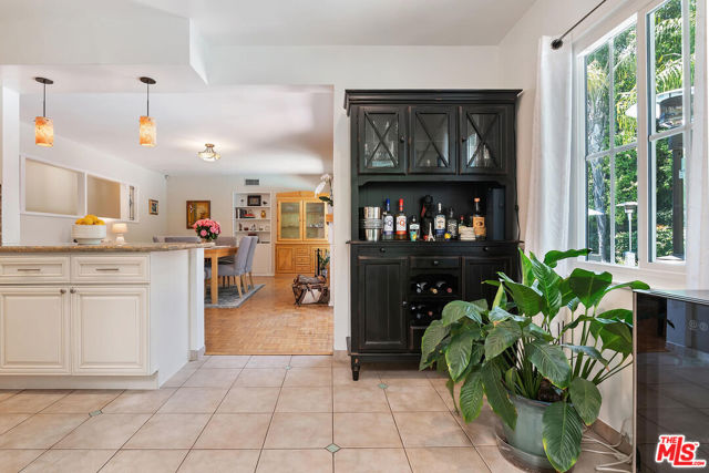 13155 Hartsook Street, Sherman Oaks CA: https://media.crmls.org/mediaz/12cf2ef9-3f41-4de6-9b75-b7bb40e183c5.jpg