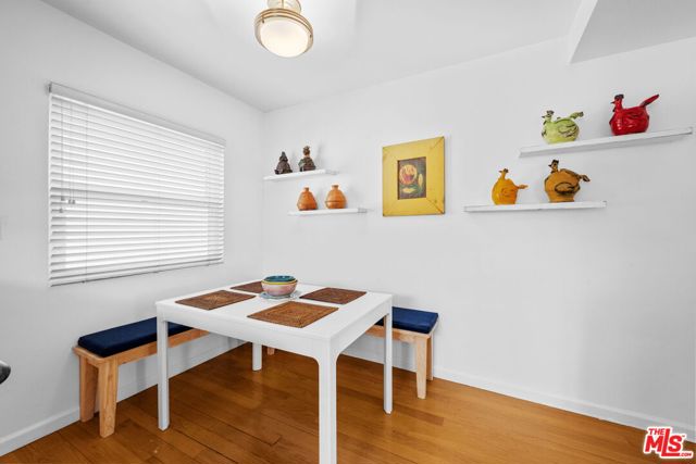 1225 Washington Avenue, Santa Monica CA: https://media.crmls.org/mediaz/12cf554e-3a4b-4fe4-a839-205d2888ebf3.jpg
