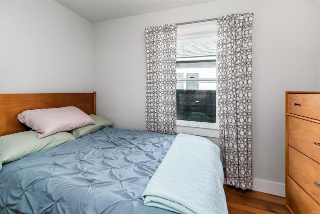 Image 12 of 30 For 4828 Muir Avenue