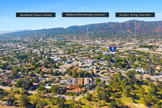 1533 Rancho Avenue, Glendale CA: https://media.crmls.org/mediaz/12cffe59-c087-4e9e-b09d-10bc93aa2742.jpg