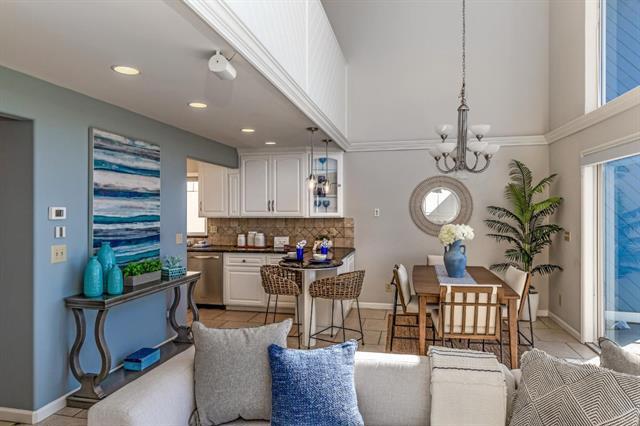 317 Beach Drive, Aptos CA: https://media.crmls.org/mediaz/12d03983-9e64-4a47-ad90-b0d7e056e0d2.jpg