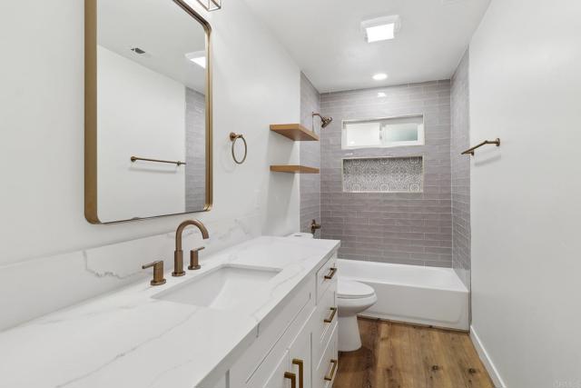 Detail Gallery Image 21 of 69 For 1917 Friendly Dr, Vista,  CA 92084 - 4 Beds | 3 Baths