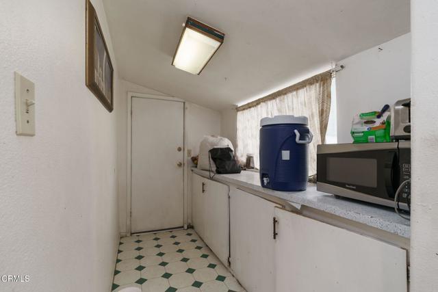 1151 Grant Line Street, Santa Paula CA: https://media.crmls.org/mediaz/12d13645-c9d9-4f3a-bc7d-3bbfc49760cf.jpg