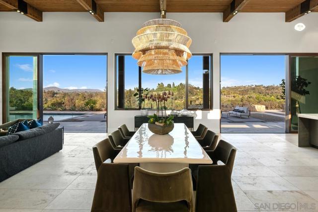 4728 El Aspecto, Rancho Santa Fe CA: https://media.crmls.org/mediaz/12d18005-fad4-4f9d-9fac-28e8de6af202.jpg