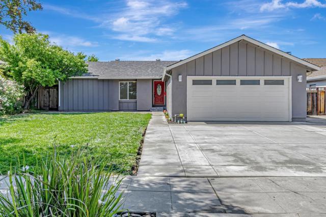 738 Shawnee Lane, San Jose CA: https://media.crmls.org/mediaz/12d18b7b-8bfe-4b51-a420-707eeb520d05.jpg