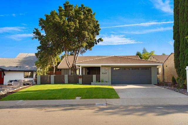Detail Gallery Image 9 of 39 For 10437 Hermanos Rd, San Diego,  CA 92124 - 3 Beds | 2 Baths