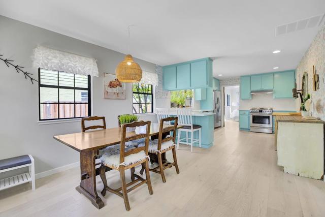 111 E Hedding Street, San Jose CA: https://media.crmls.org/mediaz/12d21144-1389-4bb0-b604-399658b0f205.jpg