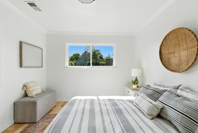 422 Avenue Portola, El Granada CA: https://media.crmls.org/mediaz/12d2958b-b8bb-4697-9555-f4f899f542f7.jpg