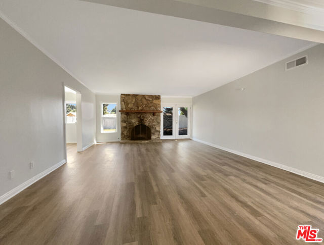 13864 Lexicon Avenue photo 3