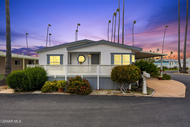 1215 Anchors Way Drive, Ventura CA: https://media.crmls.org/mediaz/12d4ca83-93c0-4e4c-a467-fe0d9a001c6f.jpg