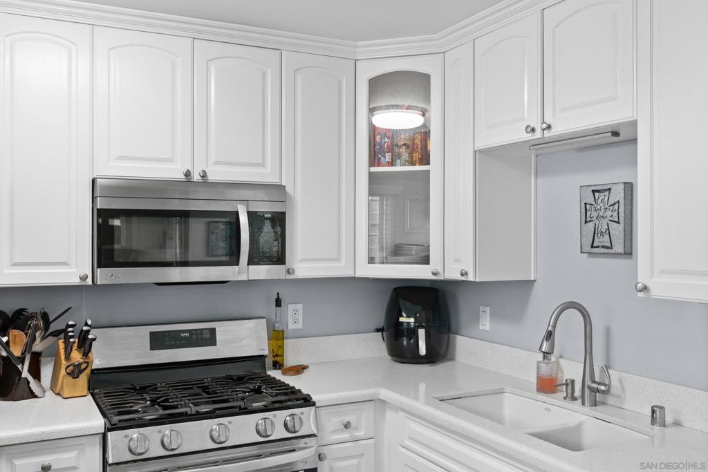 4950 Coronado - photo 18