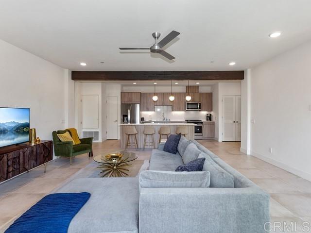 175 The Riv, Palm Springs CA: https://media.crmls.org/mediaz/12d5648c-462b-4bd0-8679-fb176968e178.jpg
