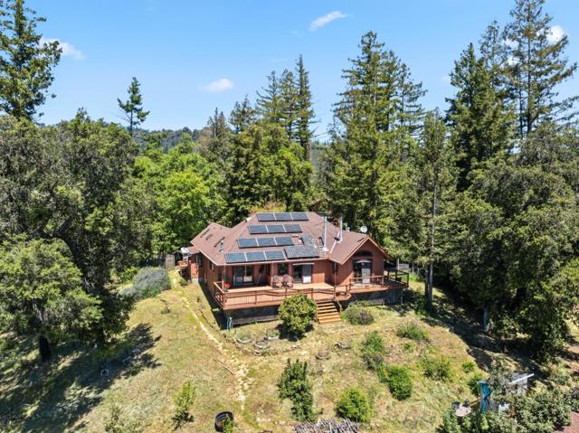 1495 Dons Road, Boulder Creek CA: https://media.crmls.org/mediaz/12d64cc0-7019-4b30-b0a4-6ea8815d3fc1.jpg