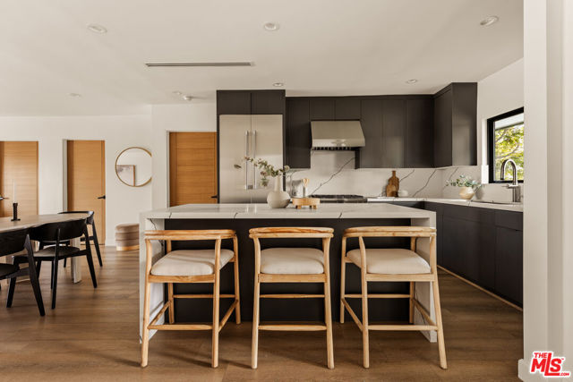 5931 Abernathy Drive, Los Angeles CA: https://media.crmls.org/mediaz/12d7bf0b-9c7e-4fda-a467-0416be880a6d.jpg