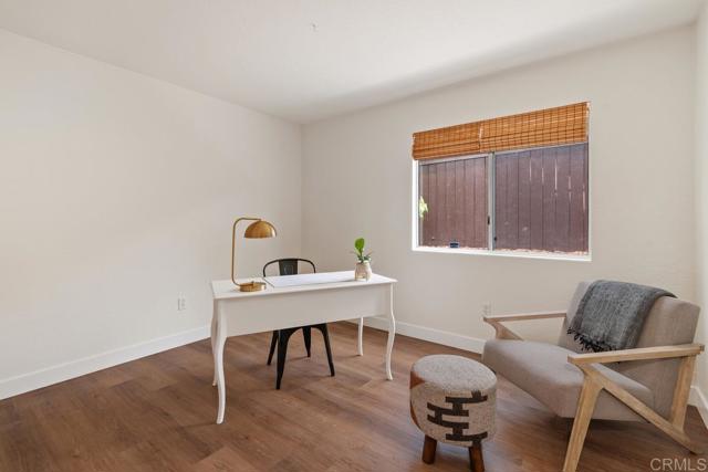 2663 Sutter St, Carlsbad CA: https://media.crmls.org/mediaz/12d7cbba-4b05-47c6-b144-7a964fe3146f.jpg