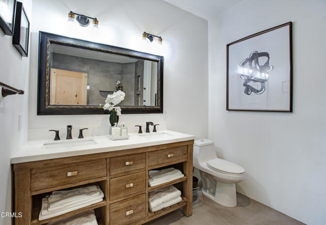 9925 Mesquite Avenue, Desert Hot Springs CA: https://media.crmls.org/mediaz/12d7eae8-2019-447f-871b-0fcce2b0f6c1.jpg