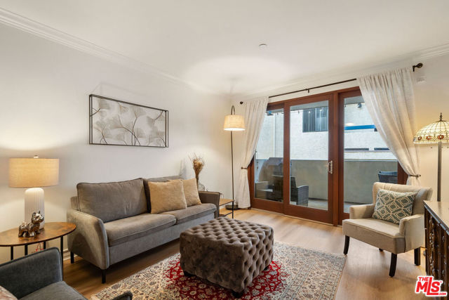 122 N Clark Drive, West Hollywood CA: https://media.crmls.org/mediaz/12d80658-0230-425f-a935-e8014a0cddc5.jpg