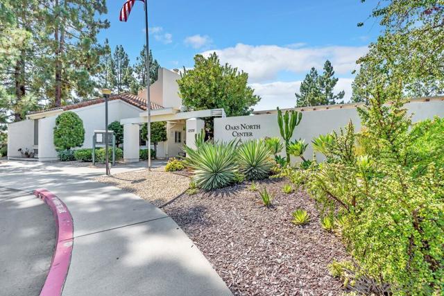 Image 40 of 42 For 17607 Pomerado Road  204